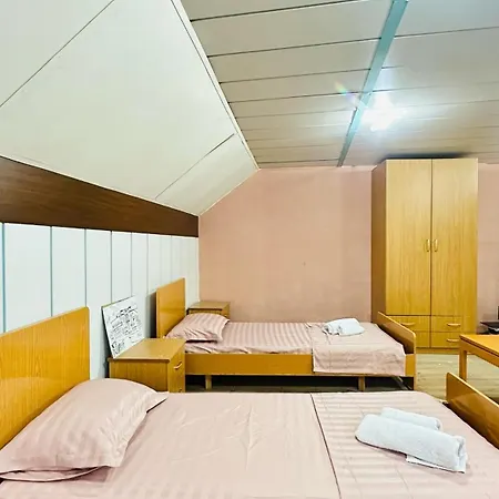 Cozy Loft For Groups 24,7selfcheckin Apartment
